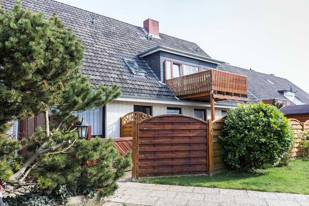 Gaestehaus Margareth Busum Exterior photo